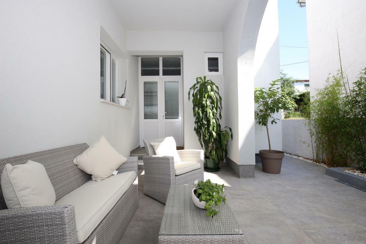Apartments Ines Murter Buitenkant foto