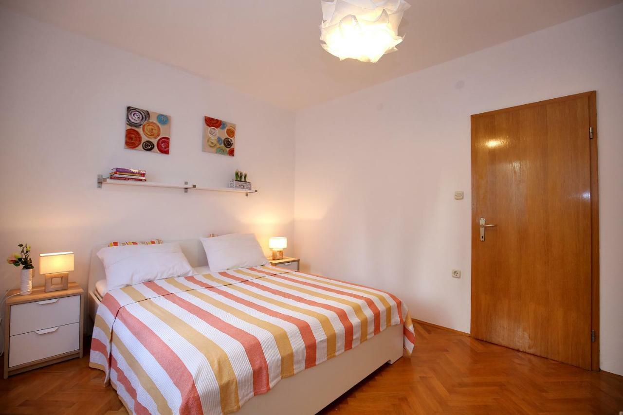 Apartments Ines Murter Buitenkant foto
