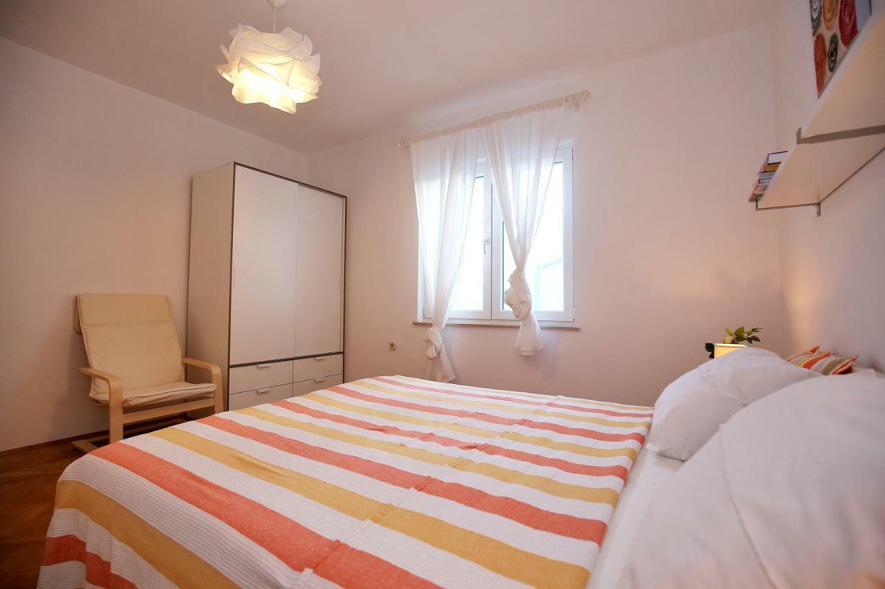 Apartments Ines Murter Buitenkant foto